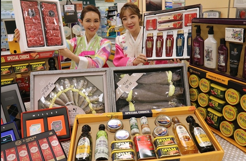 ·사전구매 시 언급비중(%): 1위 온라인쇼핑(71.7), 2위 백화점(9.0) 대형마트(8.6)<br>
·직전구매 시 언급비중(%): 1위 온라인쇼핑(39.4), 2위 대형마트(20.9) 백화점(19.5)