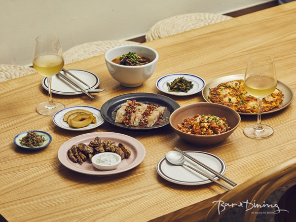 (우)늙은호박새우전, (중앙)돼껍편육냉채