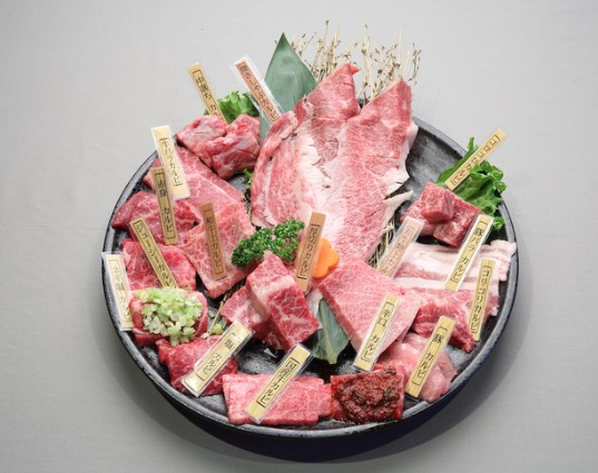 총 16종으로 이루어진 '갈비 전종류'/사진=味な焼肉 南大門