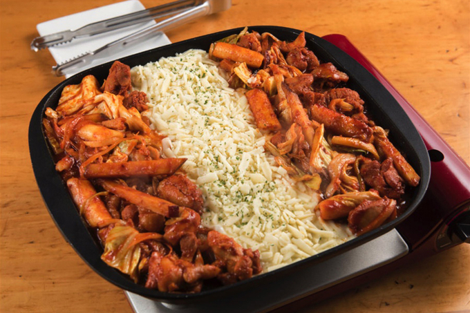 시장 치즈닭갈비/사진=enjoytokyo.com