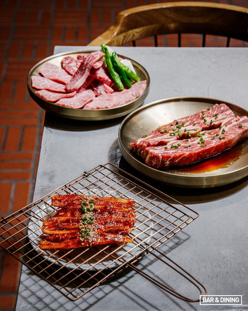 한우 짝갈비 모둠 & 연탄 양념 소갈비 & 더덕 연탄 구이