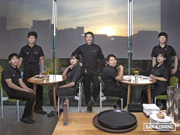 문병철 수셰프, 김민우 요리사, 김민 요리사, 김정묵 헤드 셰프, 이승호 요리사, 김현묵 요리사, 장희원 요리사