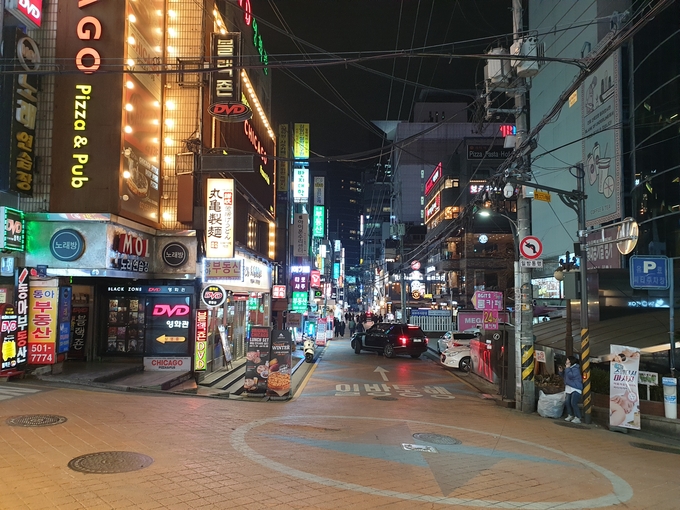 연말임에도 한산한 강남 번화가/사진=김하루 기자