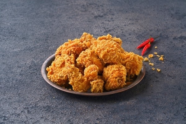 제너시스BBQ의 ‘핫황금올리브치킨