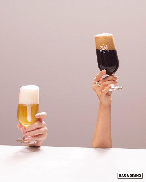 플루토 블론드 에일 ABV 4.7%, IBU 38. 글라스(330ml) 6천5백원, 테이크아웃 시 페트병(1L) 1만8천원. 민트초코 스타우트 ABV 6.7%, IBU 24. 글라스(330ml) 7천5백원, 테이크아웃 시 페트병(1L) 2만2천5백원.