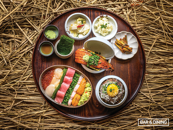 장어와 계란 & 떡갈비 & 바다담다 반상차림