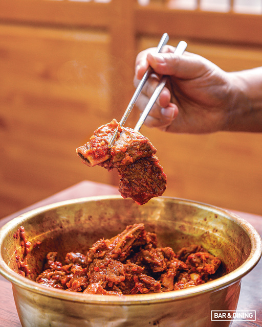 마늘 향 가득한 찜갈비.