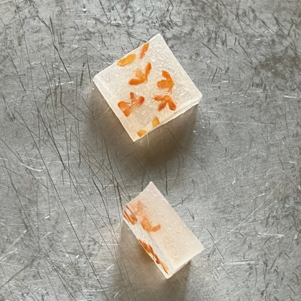 오키나와에서 만들어진 호우카 과자.