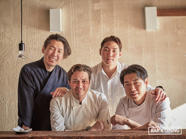 (왼쪽부터) 최지형 헤드 셰프, 폰 맥시밀리언 에일 요리사, 김인혁 요리사, 강영훈 요리사