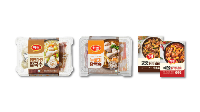 하림 밀키트 제품 3종(왼쪽부터 닭한마리 칼국수, 누룽지 닭백숙, 국물 닭떡볶이 2종)