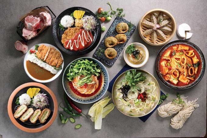 프랜차이즈 ‘중앙칼국수&돈까스’의 인기 메뉴들