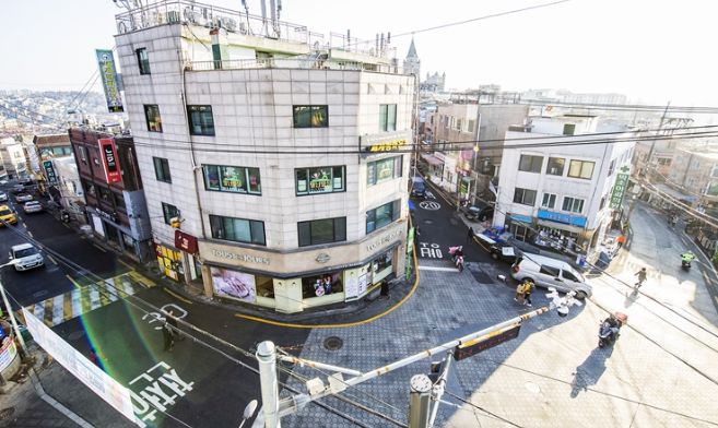해방촌 신흥시장 주변 골목길 재생사업 현장(해방촌 오거리)