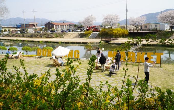 곡성 대표 로컬브랜드 “곡성 뚝방마켓”개장