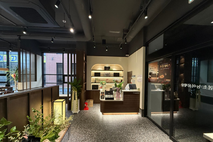 [금주의 프랜차이즈] '본죽' 보양식 브랜드 '본흑염소능이삼계탕', 가든형 매장 매출 호조