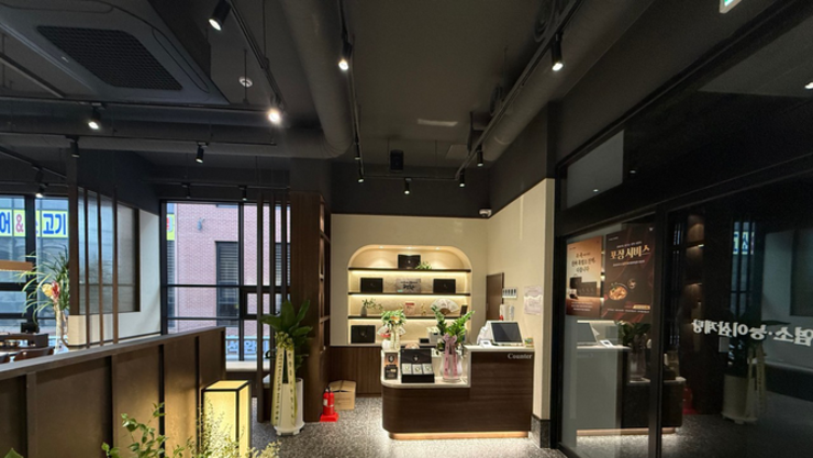 [금주의 프랜차이즈] '본죽' 보양식 브랜드 '본흑염소능이삼계탕', 가든형 매장 매출 호조