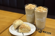 [이런맛남] 메가MGC커피와 협업한 '대왕님표 여주쌀 시즌 메뉴' 성황리 종료