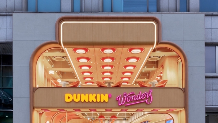 던킨, 두바이 스타일 초콜릿 도넛부터 버터떡 먼치킨까지 통했다!