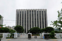 금융위원회, 소상공인의 성장과 경쟁력 강화를 적극 지원합니다.