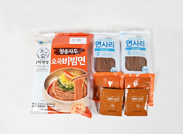 새콤달콤 청송자두오곡비빔면