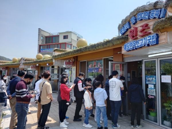 예산군, ‘먹방’ 성지로 “들썩들썩”… 봄맞이 방문객 가득