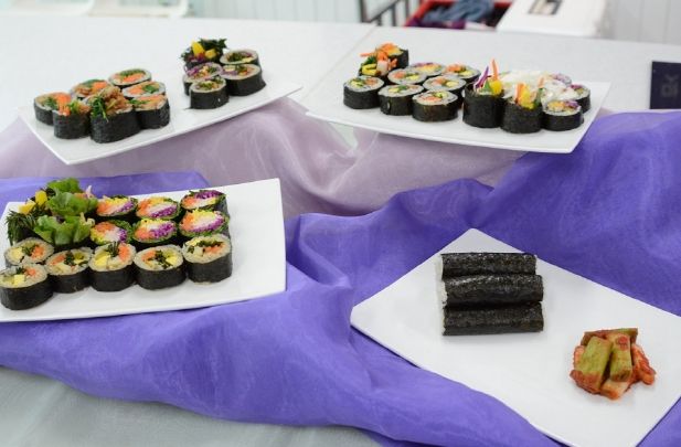 신안김밥연구회원들의 신안김밥 6종 개발 기술 전수 완성작