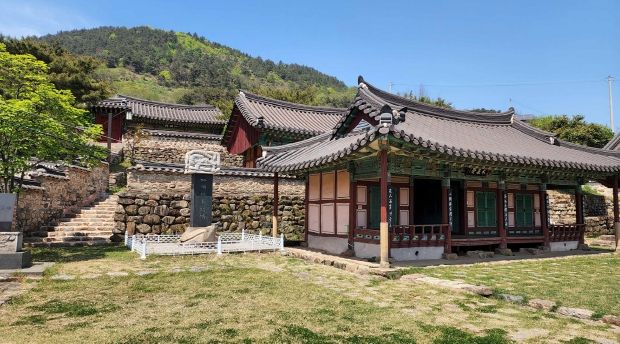 김 수출 1조원 시대...최초 양식지 ‘광양김시식지’를 찾아